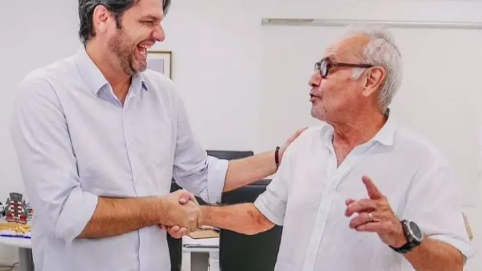Leo-Bezerra-assume-articulacao-politica-da-pre-cam0021470400202512011809-8