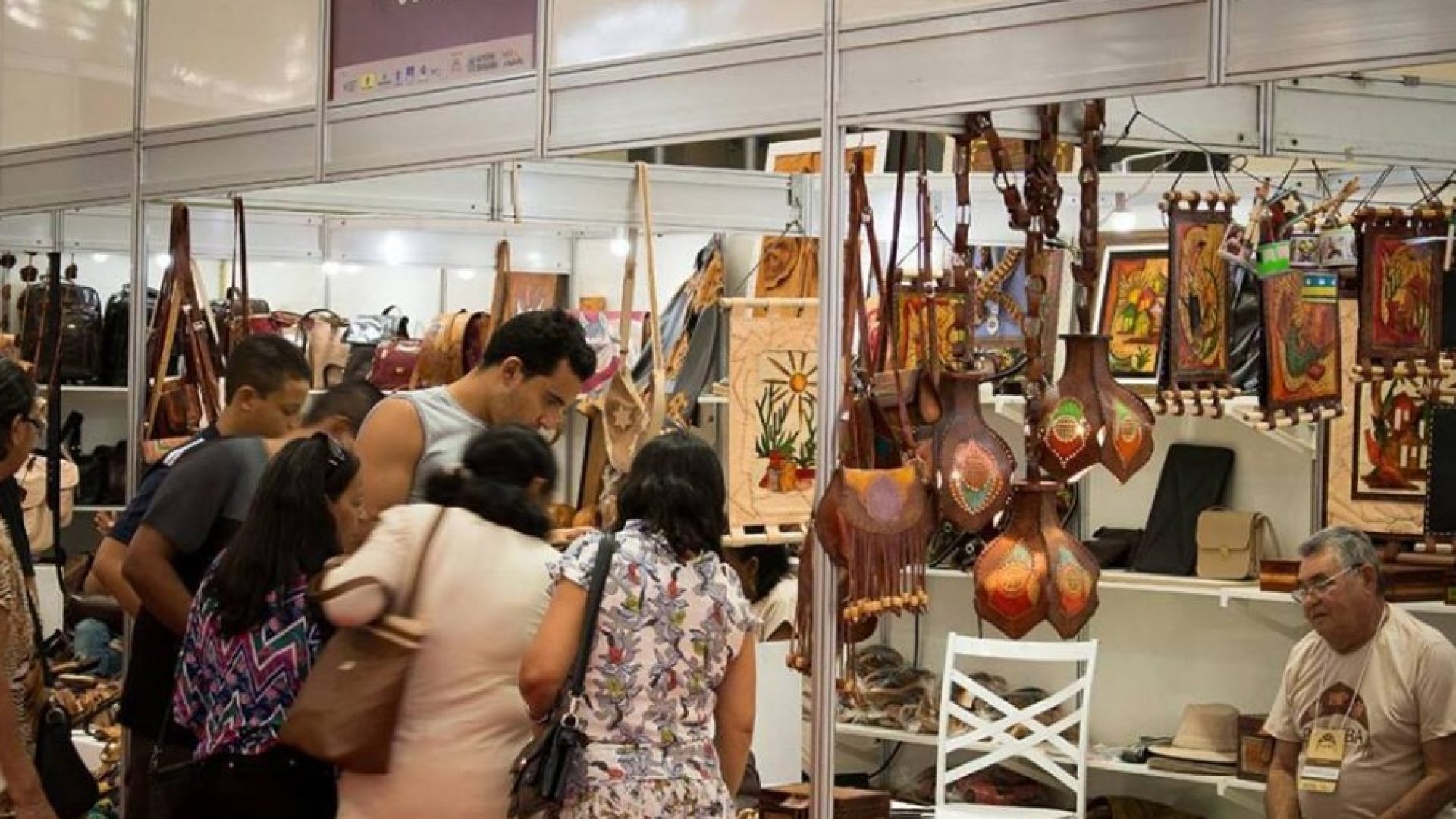 Salao-de-Artesanato-fica-aberto-ate-o-dia-30-de-junho